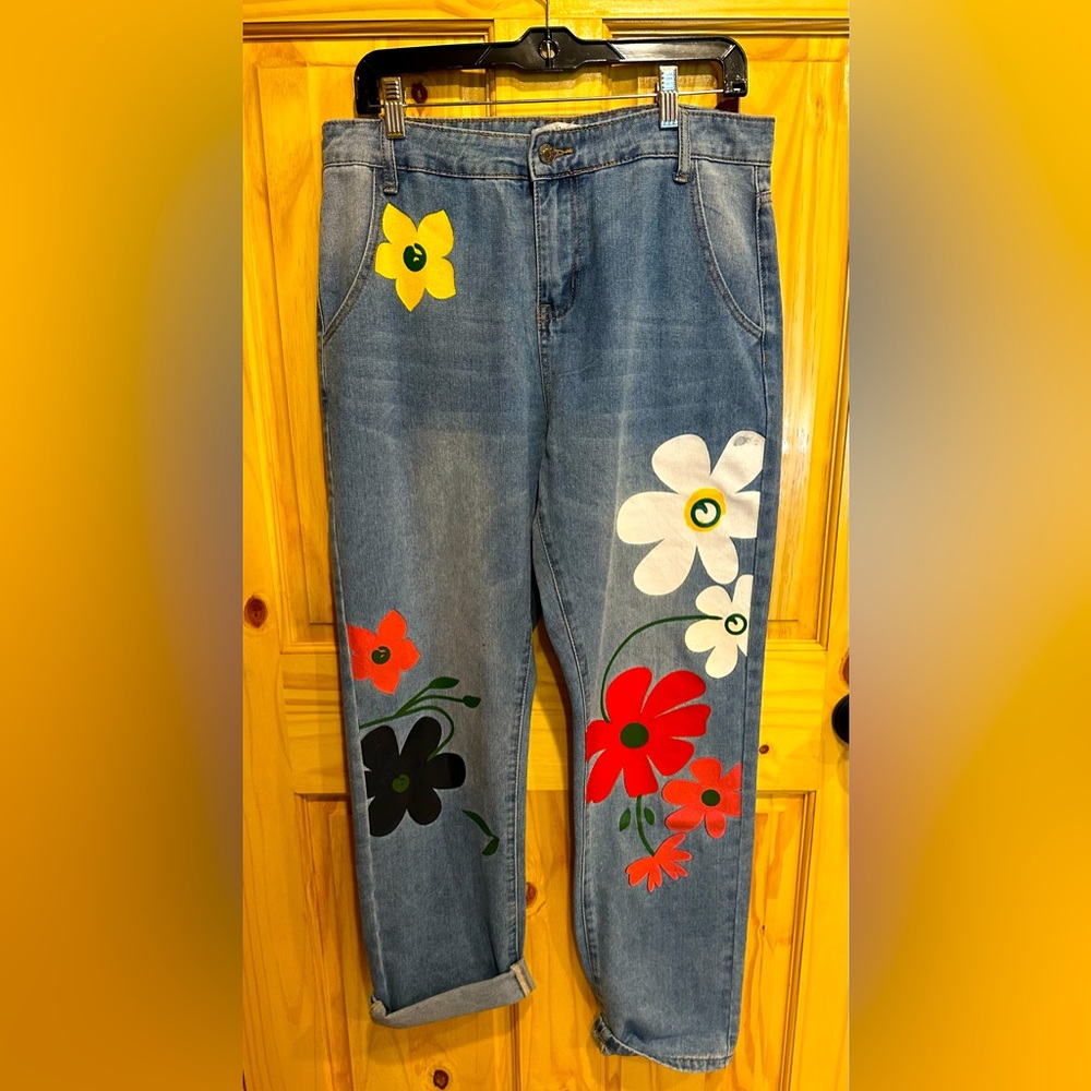 Sorta a “boyfriend Jean “,meant to be a little baggy.